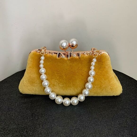 Handmade Real Shearling Pearl Kisslock Clutch/Wristlet/Evening Bag/Crossbody - Picture 1 of 16